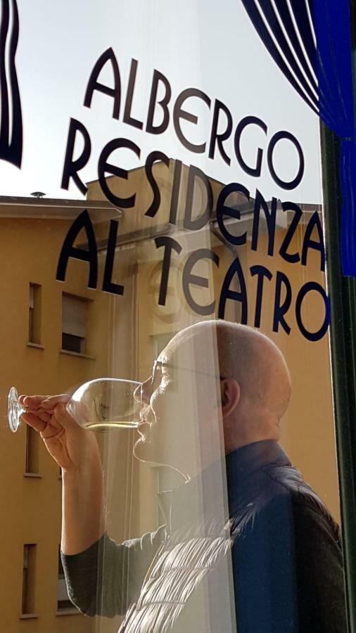 Albergo Residenza Al Teatro อูดิเน ภายนอก รูปภาพ